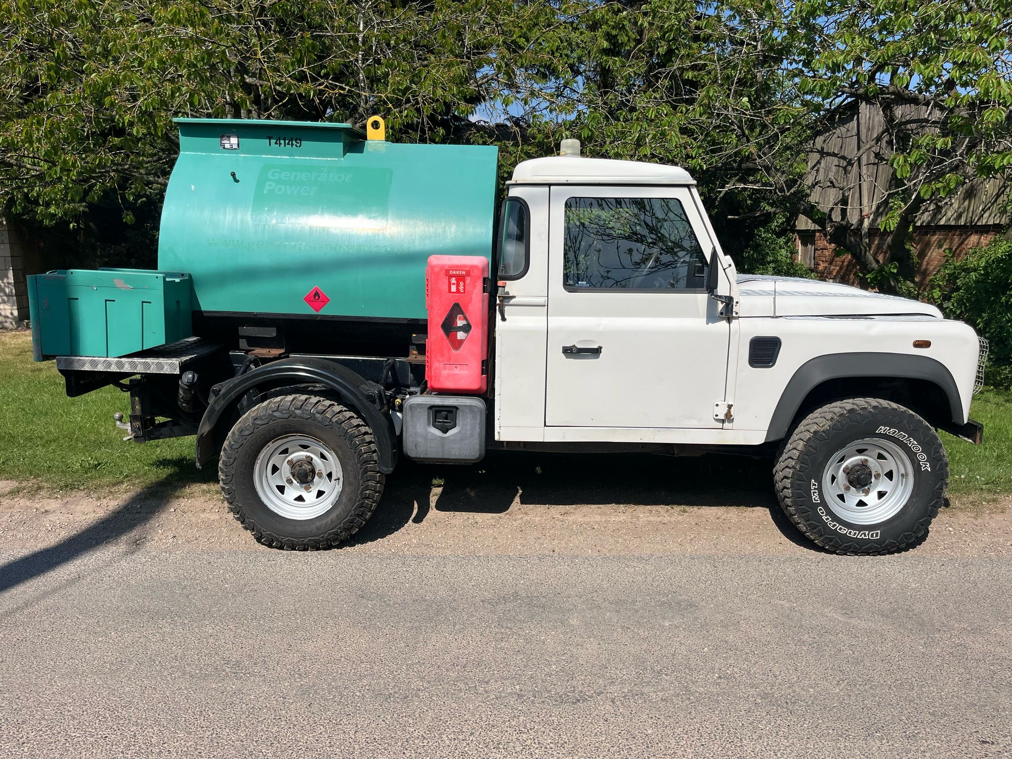 Lot 30- Land Rover Defender 110 - Image 4